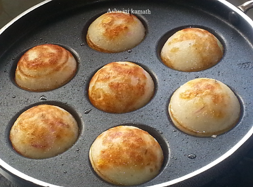 American Standard Non-Stick Appam Patra – 12 Cup (With Lid & Handle)